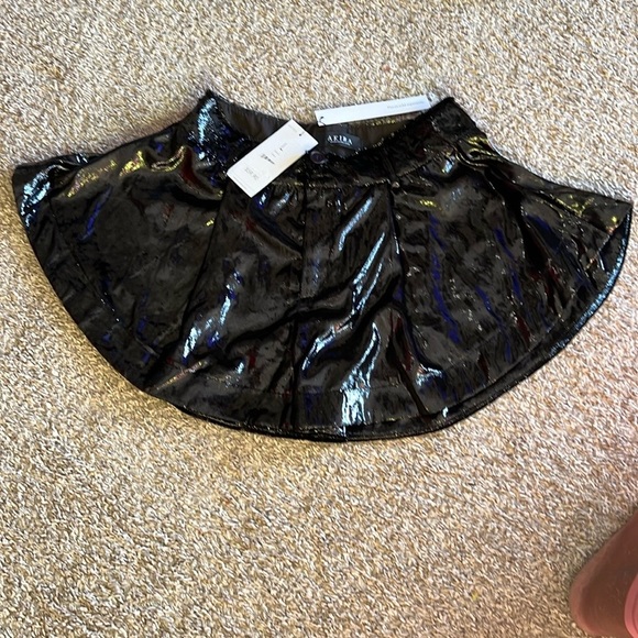 AKIRA Shiny Black Metallic Shorts - Picture 2 of 2